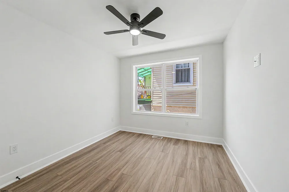 38 N Boston Ave Atlantic City, NJ 08401