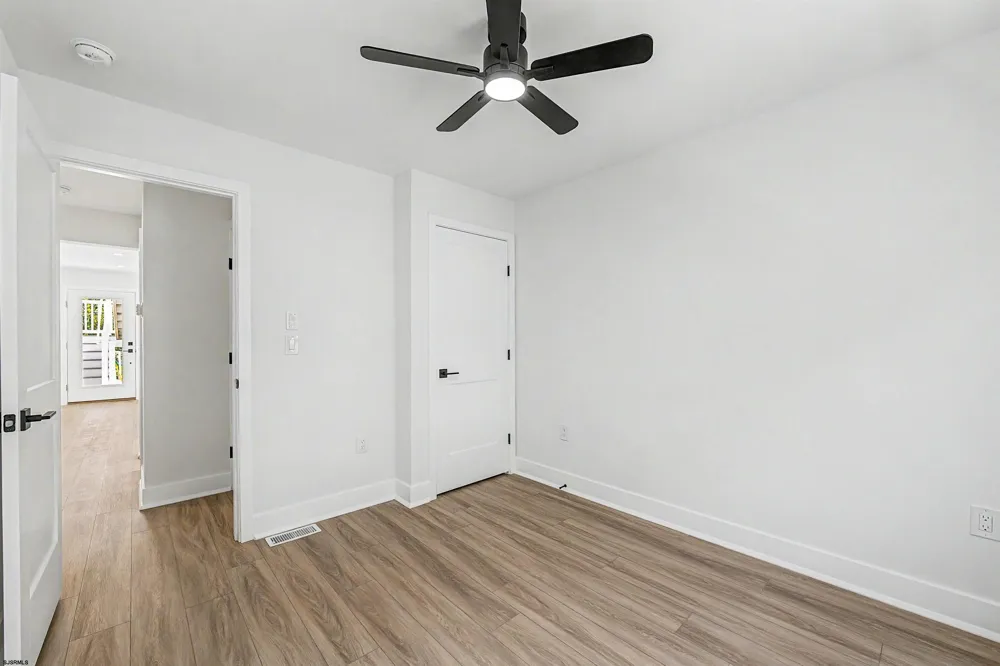 38 N Boston Ave Atlantic City, NJ 08401