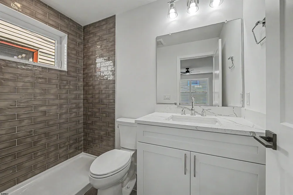 38 N Boston Ave Atlantic City, NJ 08401