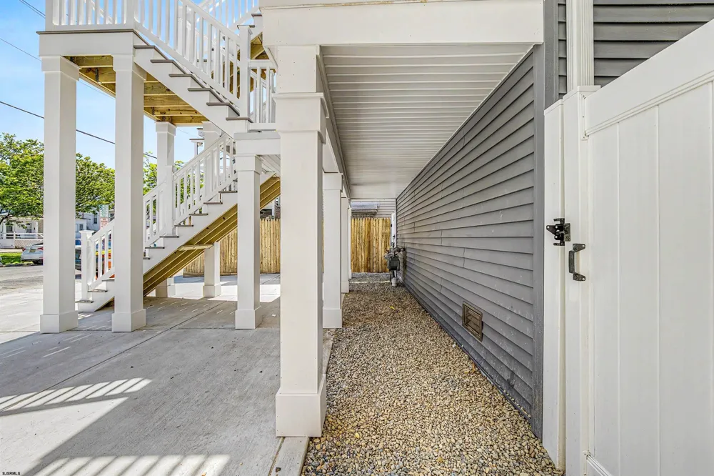 38 N Boston Ave Atlantic City, NJ 08401