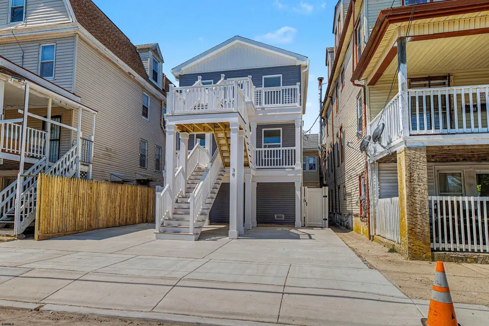 38 N Boston Ave Atlantic City, NJ 08401