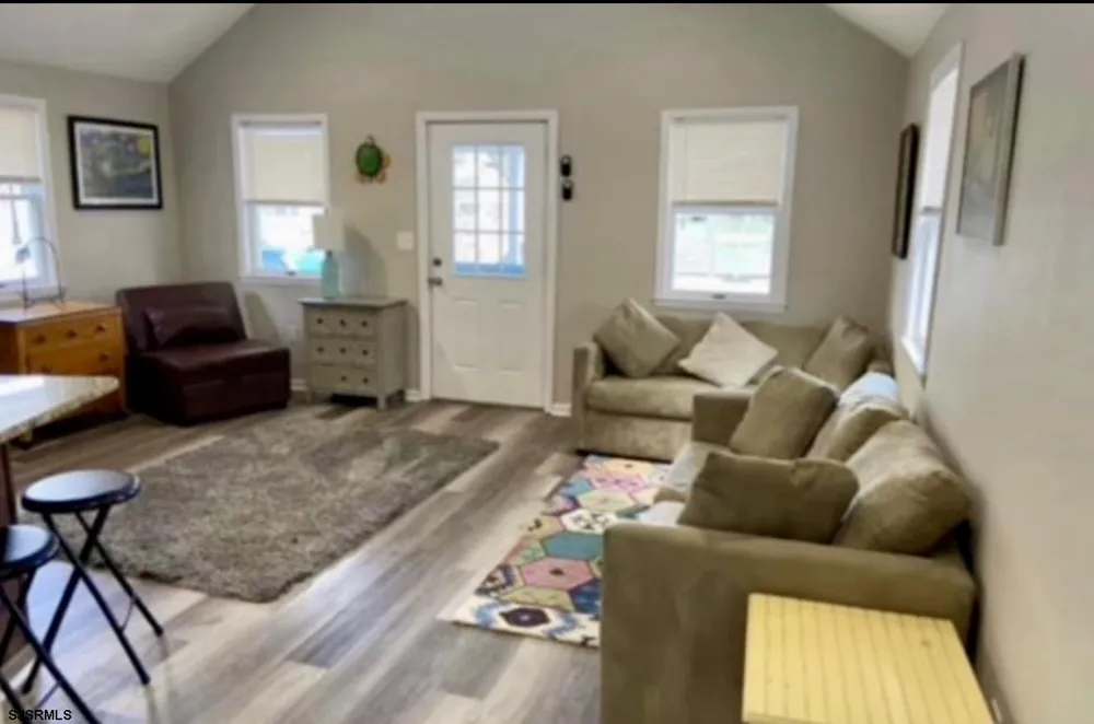 28 40th Sea Isle City, NJ 08243