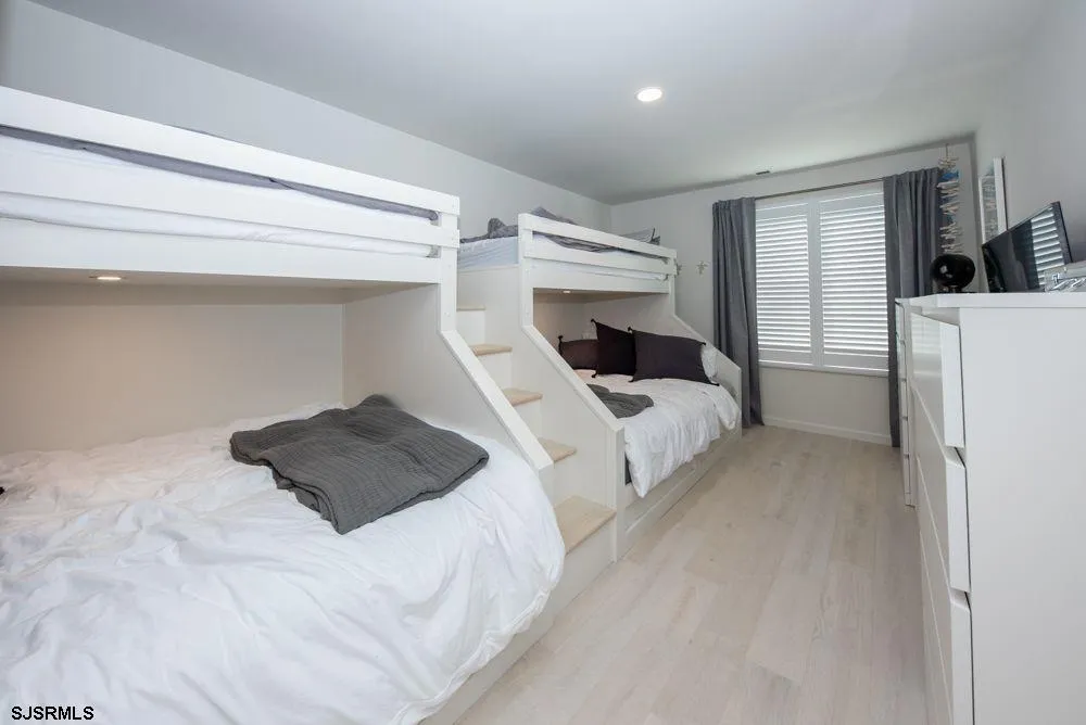 616 Pleasure Ave Ocean City, NJ 08226