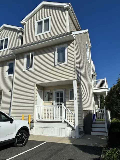 219 N 36 Ave
