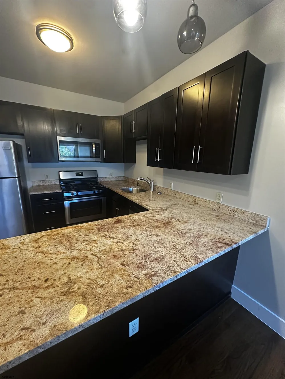 700 New St Street Camden, NJ 08103