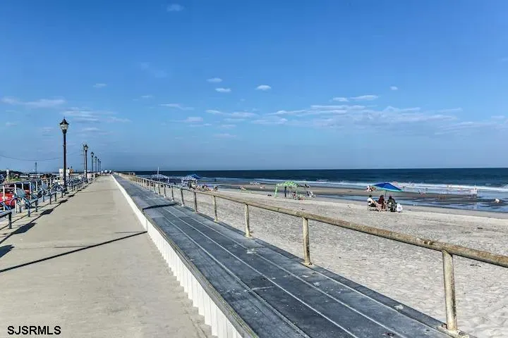 1106 E Evans Blvd Brigantine, NJ 08203