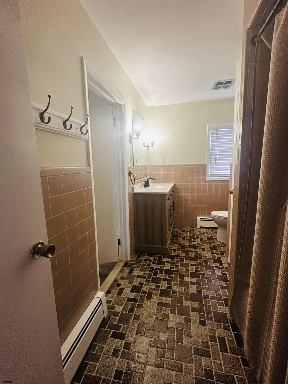 3670 Oak Road Buena Vista Township, NJ 08360