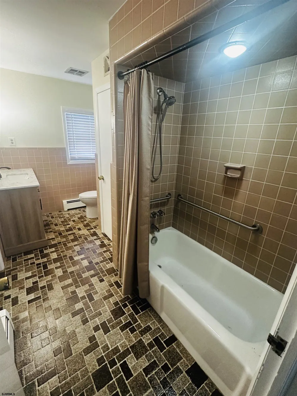 3670 Oak Road Buena Vista Township, NJ 08360