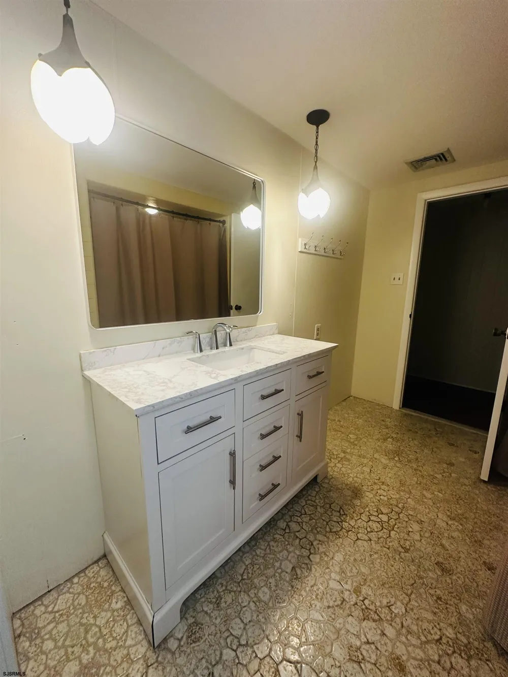 3670 Oak Road Buena Vista Township, NJ 08360