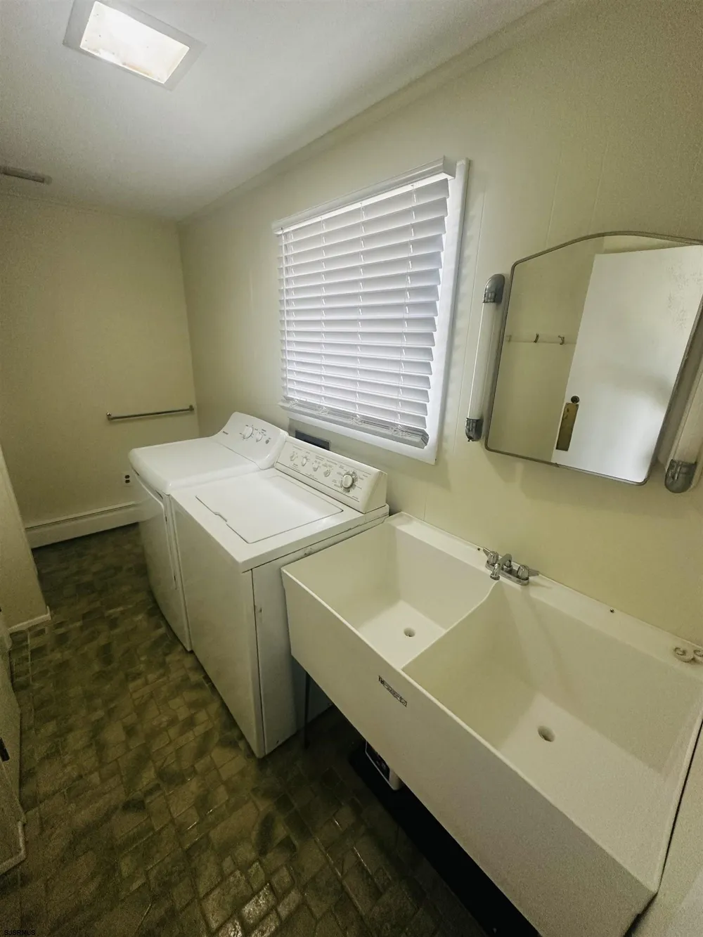3670 Oak Road Buena Vista Township, NJ 08360