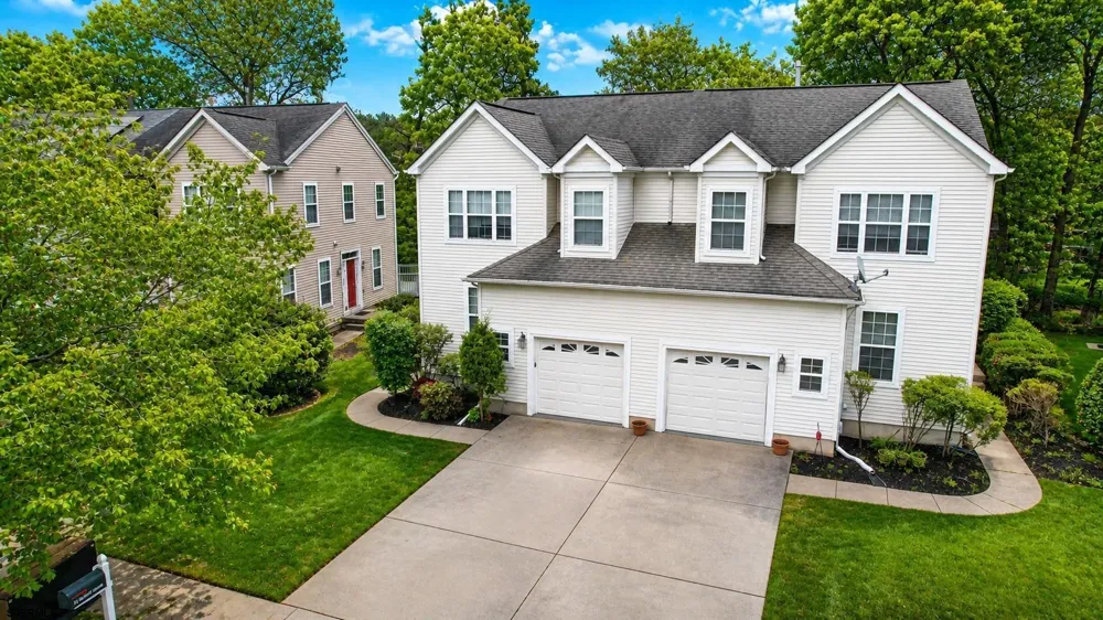 12 Summit Cir Mays Landing, NJ 08330