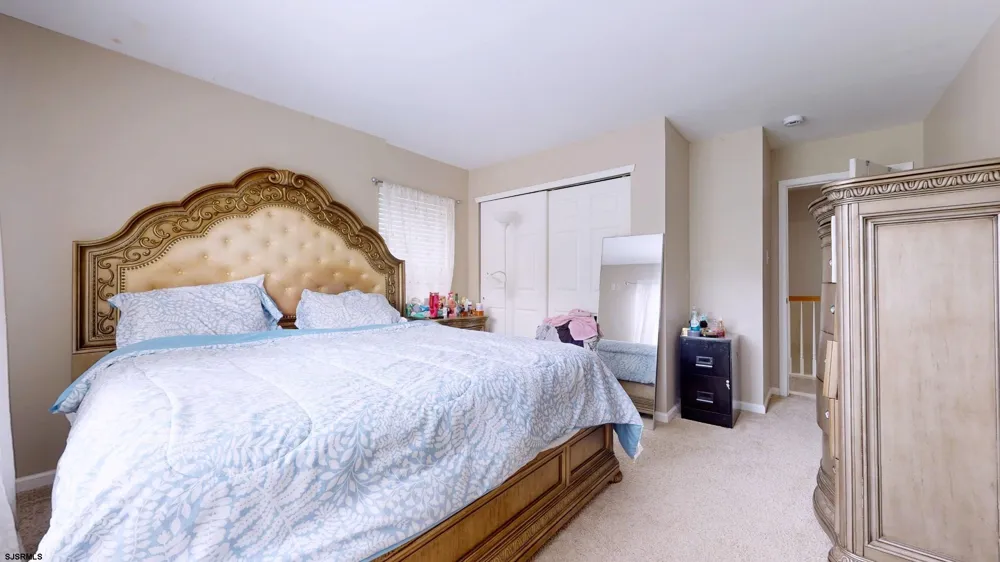 12 Summit Cir Mays Landing, NJ 08330