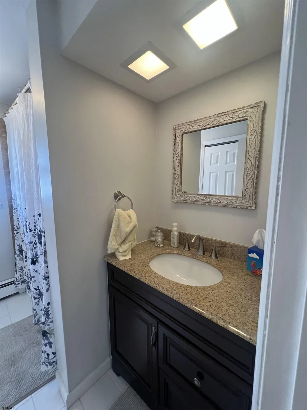 120 N Melbourne Ave Ventnor, NJ 08406