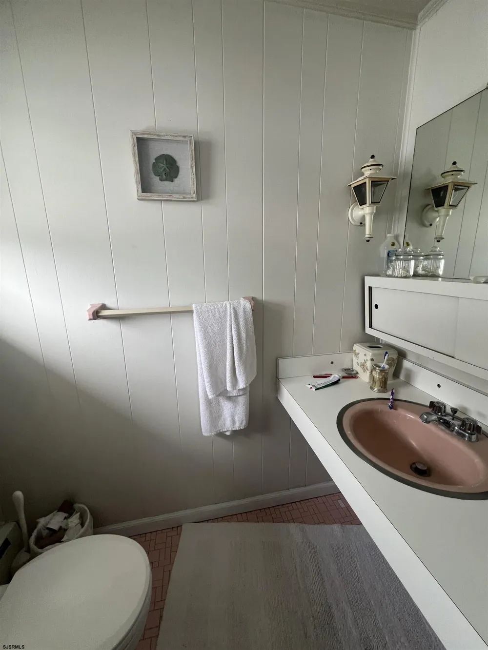 120 N Melbourne Ave Ventnor, NJ 08406