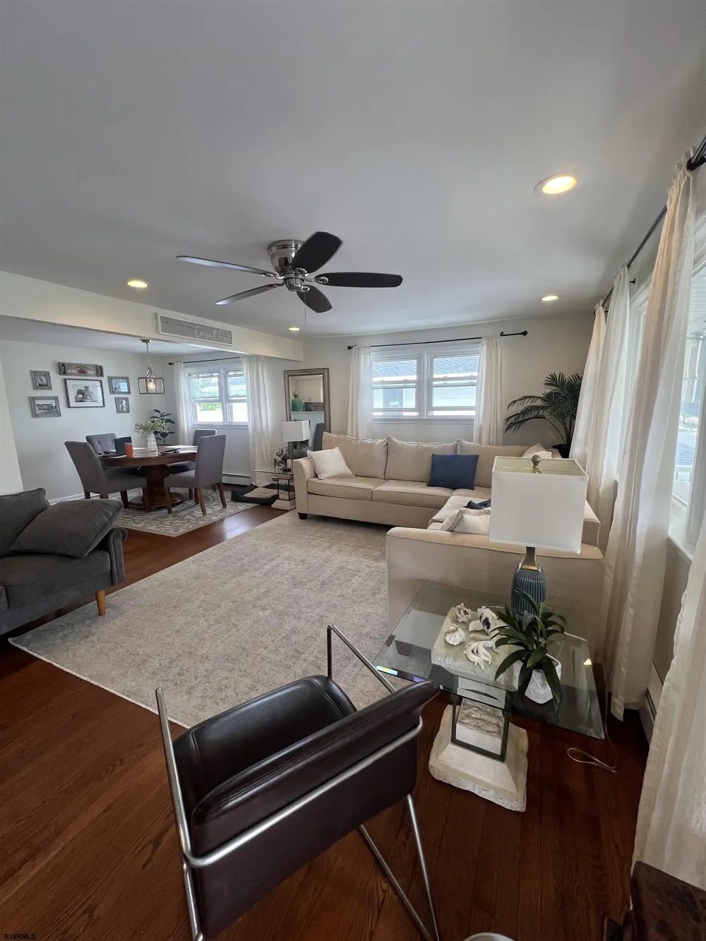 120 N Melbourne Ave Ventnor, NJ 08406