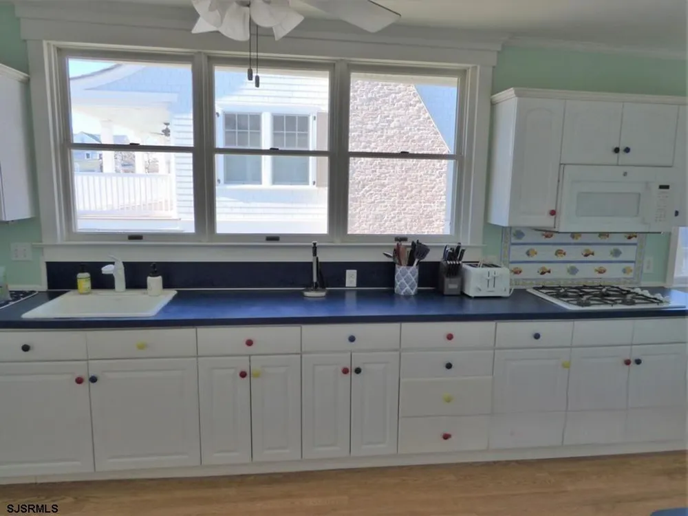 875 Stenton Pl Ocean City, NJ 08226
