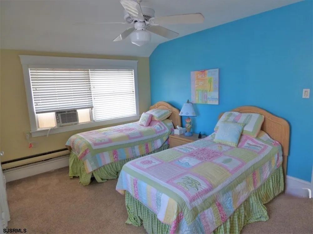 875 Stenton Pl Ocean City, NJ 08226