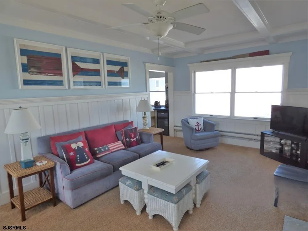 875 Stenton Pl Ocean City, NJ 08226
