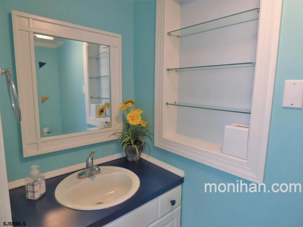 875 Stenton Pl Ocean City, NJ 08226
