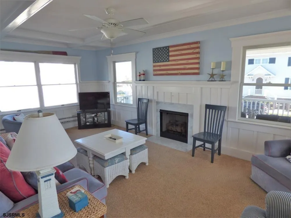 875 Stenton Pl Ocean City, NJ 08226