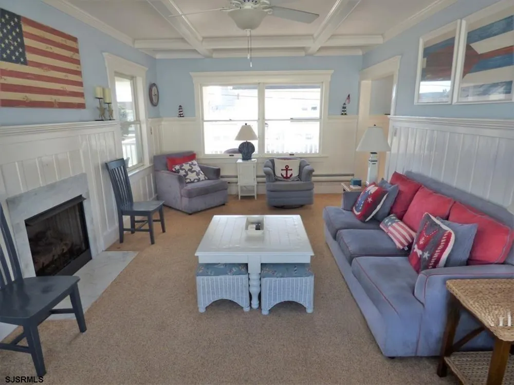 875 Stenton Pl Ocean City, NJ 08226