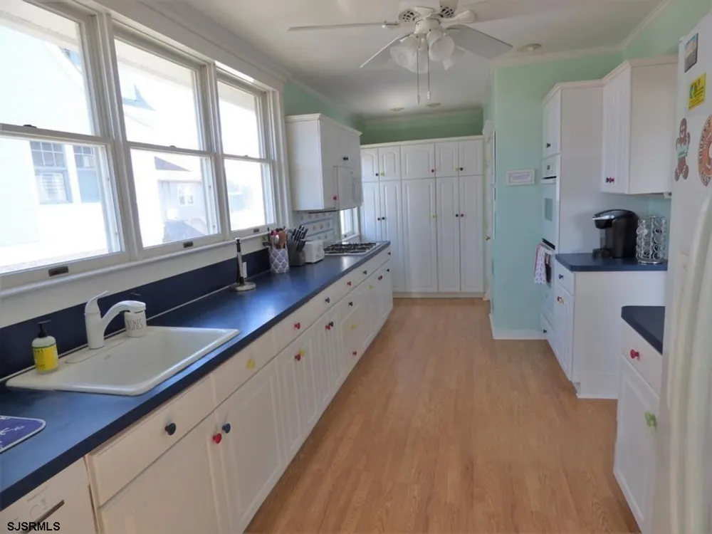 875 Stenton Pl Ocean City, NJ 08226