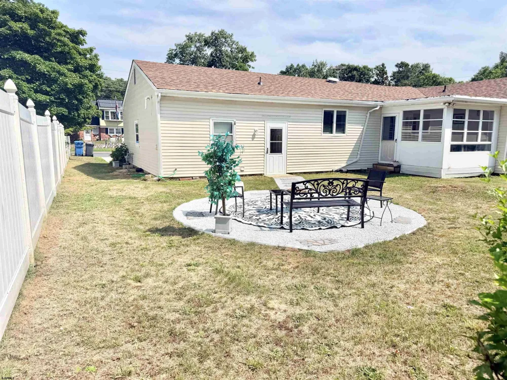 104 Nautilus Dr Stafford Township, NJ 08050