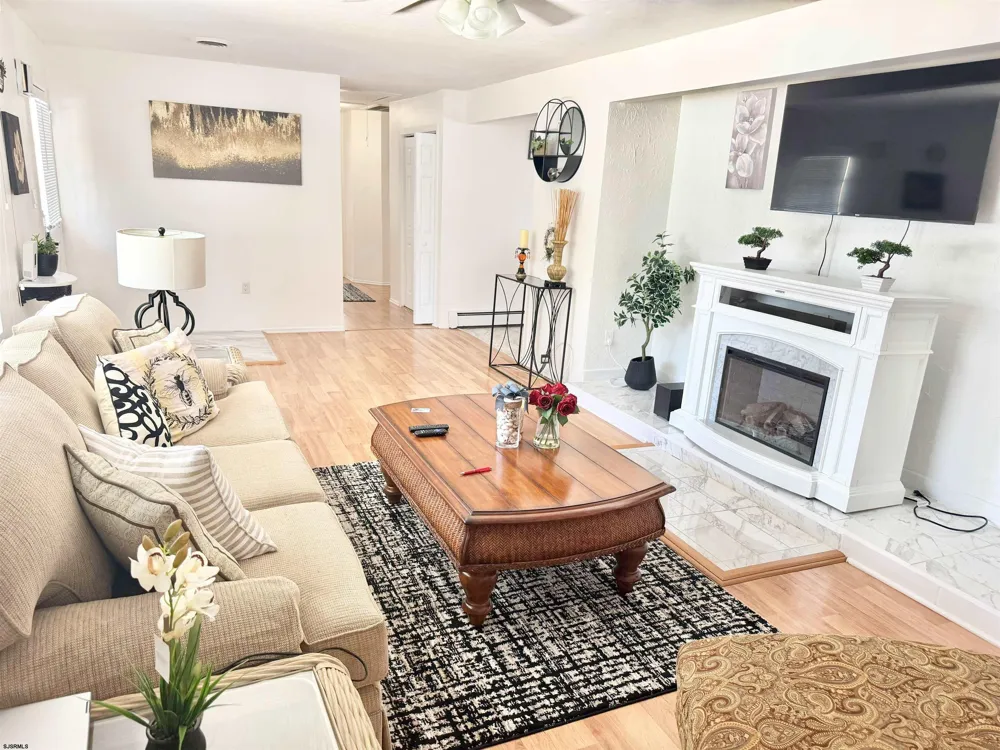 104 Nautilus Dr Stafford Township, NJ 08050