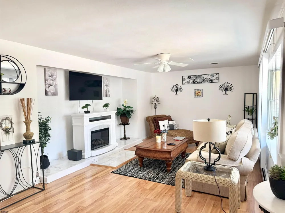 104 Nautilus Dr Stafford Township, NJ 08050