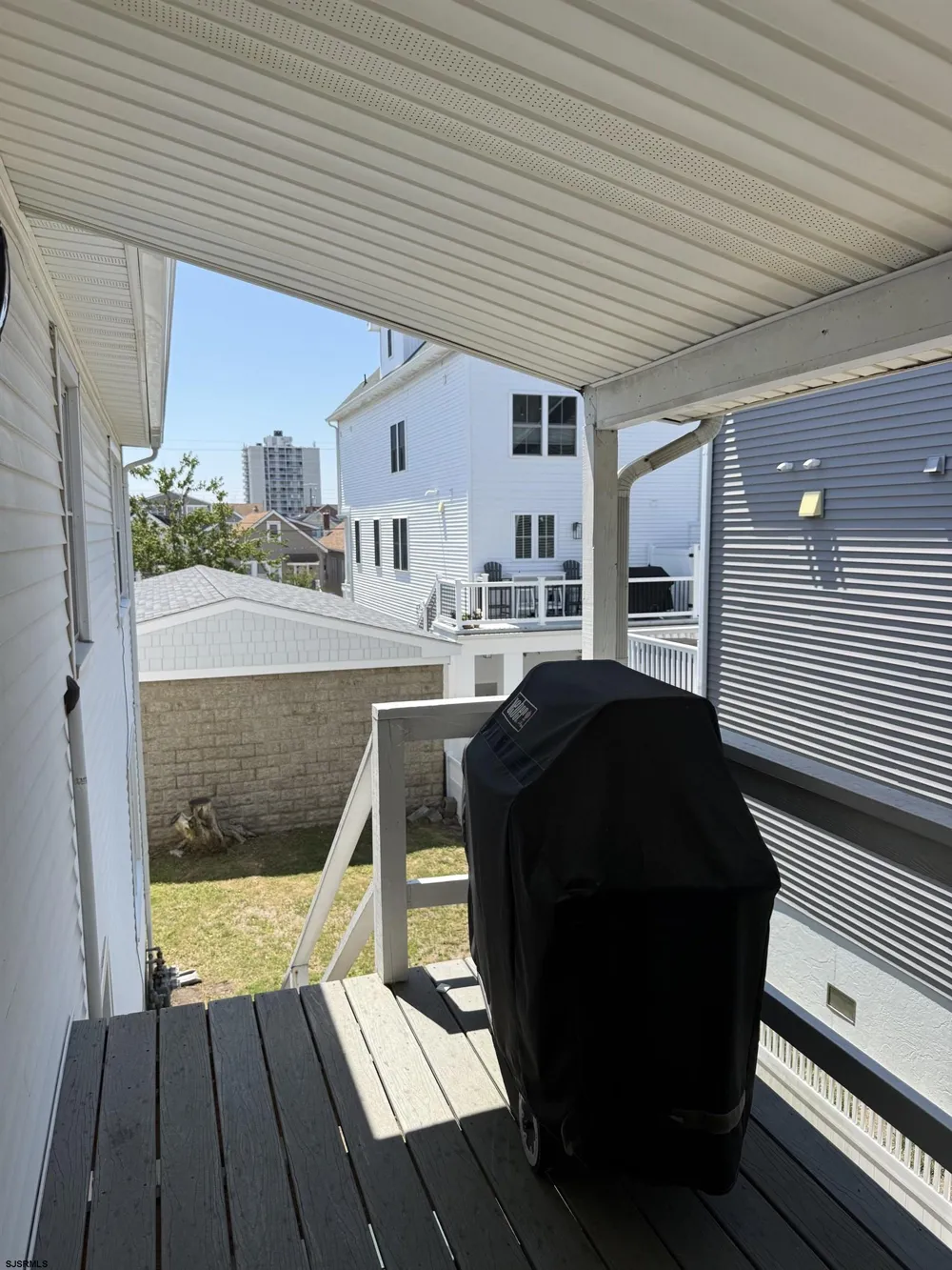 210 N Surrey Ave Ventnor Heights, NJ 08406
