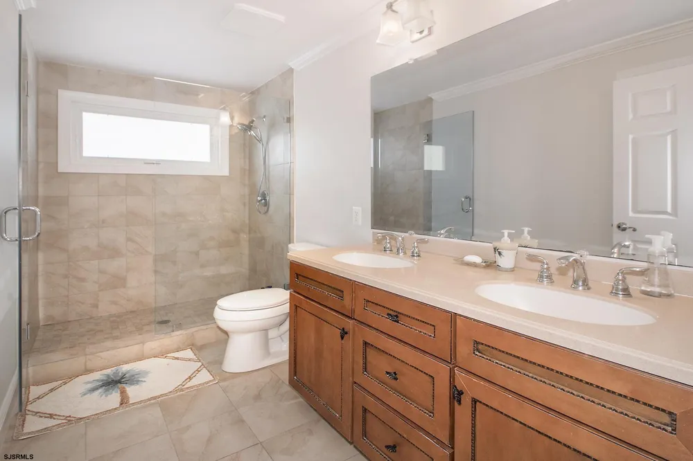 5 N 29th Ave Longport, NJ 08403