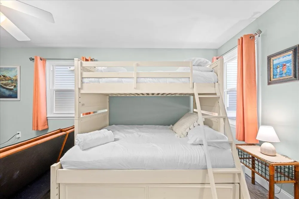 5724 Asbury Ave Ocean City, NJ 08226