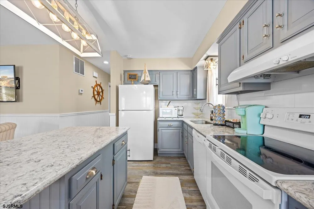 5724 Asbury Ave Ocean City, NJ 08226