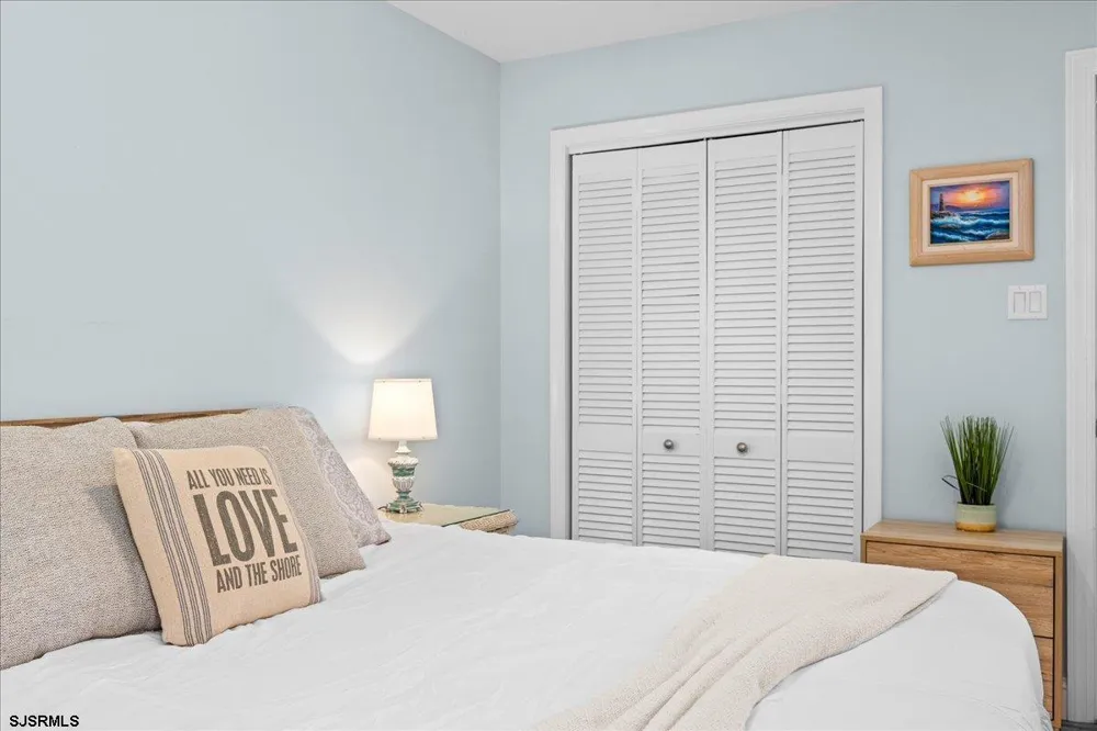 5724 Asbury Ave Ocean City, NJ 08226