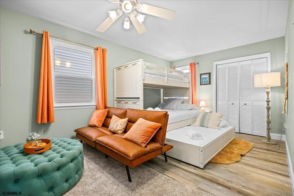 5724 Asbury Ave Ocean City, NJ 08226
