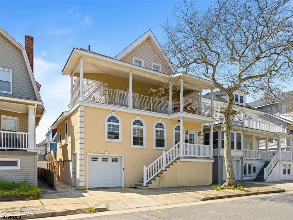 14 S Jackson Ave Ventnor, NJ 08406