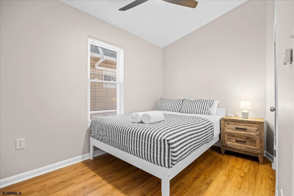 14 S Jackson Ave Ventnor, NJ 08406