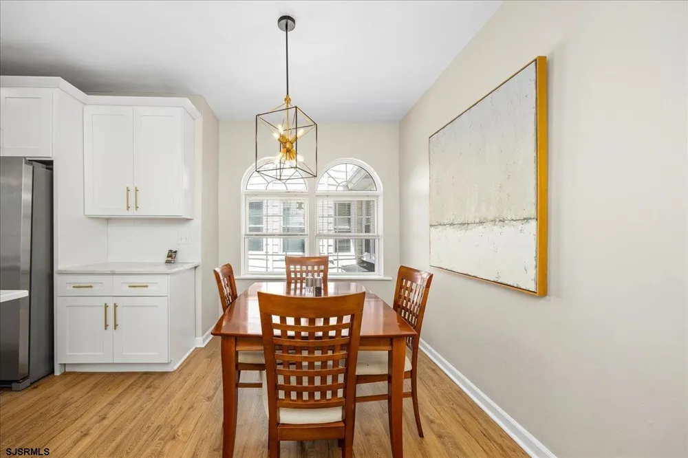 14 S Jackson Ave Ventnor, NJ 08406