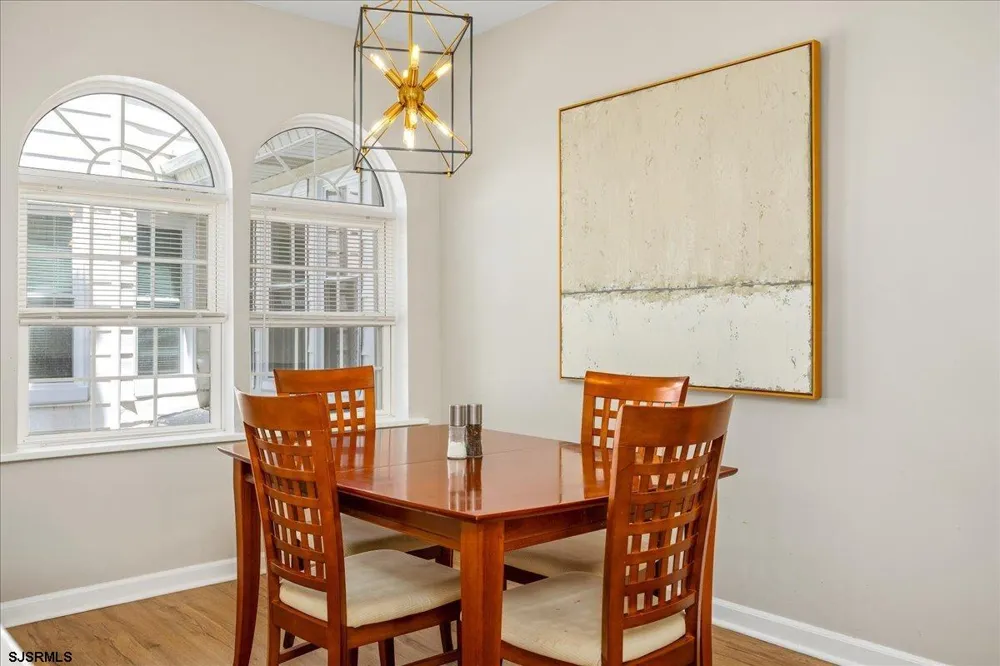 14 S Jackson Ave Ventnor, NJ 08406