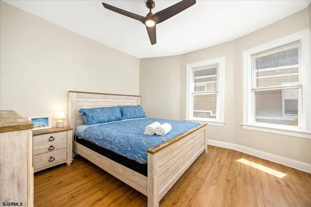 14 S Jackson Ave Ventnor, NJ 08406
