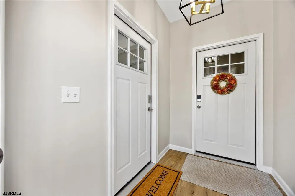 14 S Jackson Ave Ventnor, NJ 08406