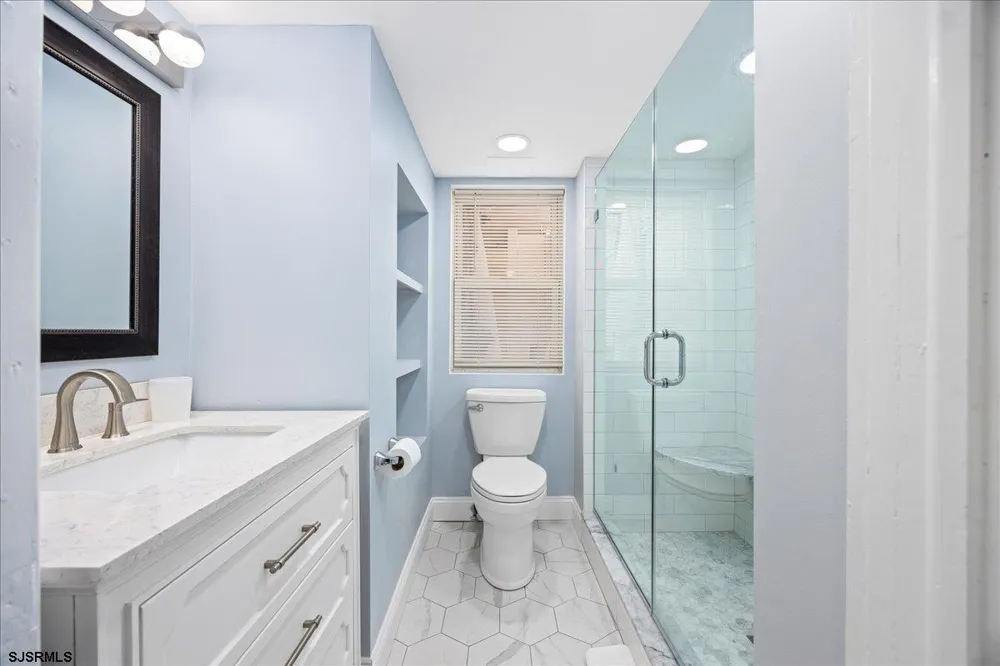 14 S Jackson Ave Ventnor, NJ 08406