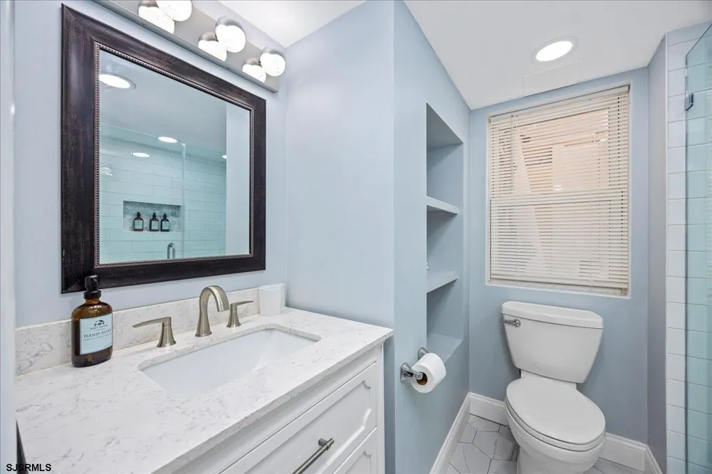 14 S Jackson Ave Ventnor, NJ 08406