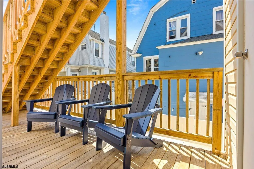 14 S Jackson Ave Ventnor, NJ 08406