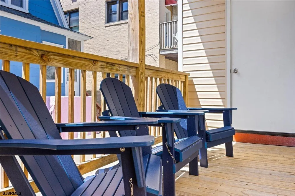 14 S Jackson Ave Ventnor, NJ 08406