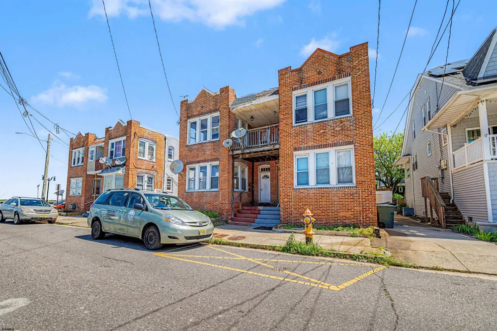 121 N Kingston Ave Atlantic City, NJ 08401
