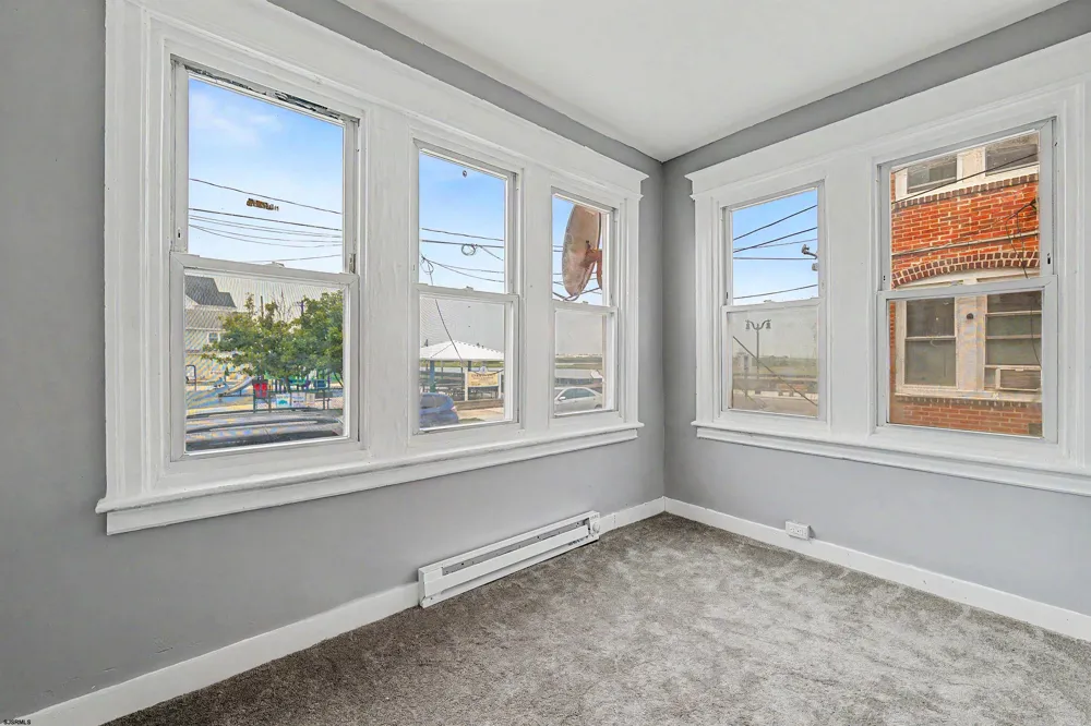 121 N Kingston Ave Atlantic City, NJ 08401
