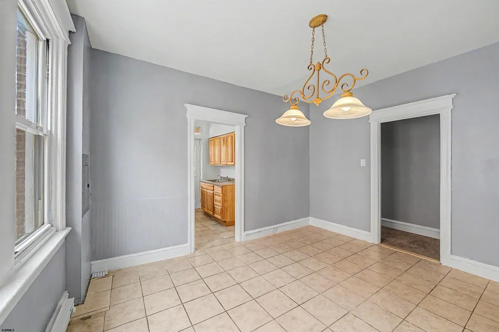 121 N Kingston Ave Atlantic City, NJ 08401
