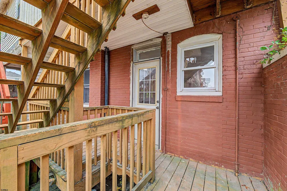 121 N Kingston Ave Atlantic City, NJ 08401