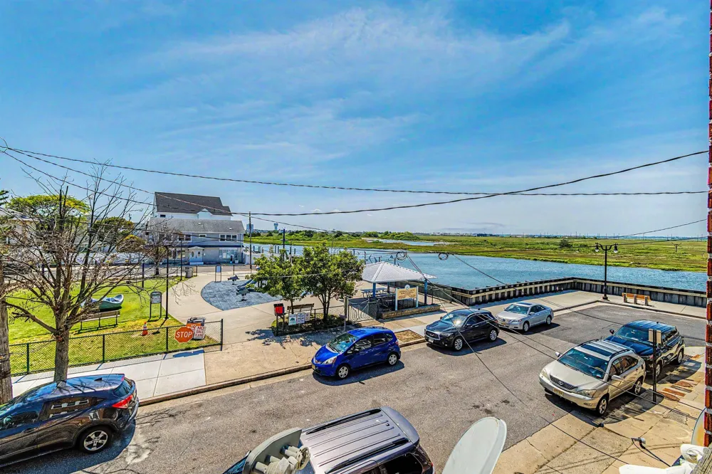 121 N Kingston Ave Atlantic City, NJ 08401